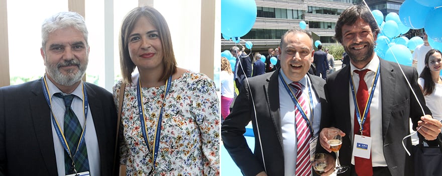 A la izquierda, Francisco Quero, delegado de AMA en Málaga, con Vanesa Pérez, empleada de AMA en Melilla. A la derecha, José Antonio Fernández, comercial de AMA, con Yago Barreiro, administrativo de AMA en Vigo. 