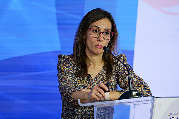 María del Puerto Cano Aguirre, médica especialista del Servicio Neumología.