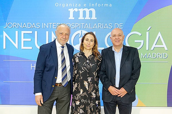 José María Pino, presidente-editor de Redacción Médica; Soledad Alonso; y Francisco Javier García, presidente de la Sociedad Madrileña de Cirugía Torácica-NeumoMadrid.