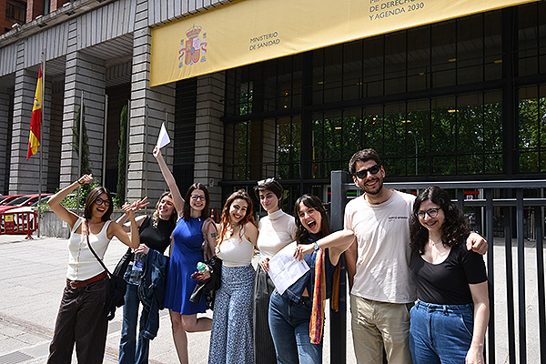 El ambiente ha sido de fiesta conforme iban saliendo los PIR.