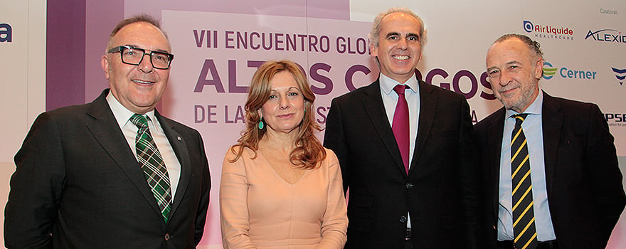 José Manuel Baltar, consejero de Sanidad de Canarias; Marina Álvarez, consejera de Sanidad de Andalucía; Enrique Ruiz Escudero, consejero de Sanidad de la Comunidad de Madrid; y José María Pino, presidente de Sanitaria 2000.