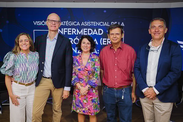 Macarena Candales, Luis Vargas, Lorena Toda, José Luis Estévez, socio de Alcer Madrid, y Jesús González.