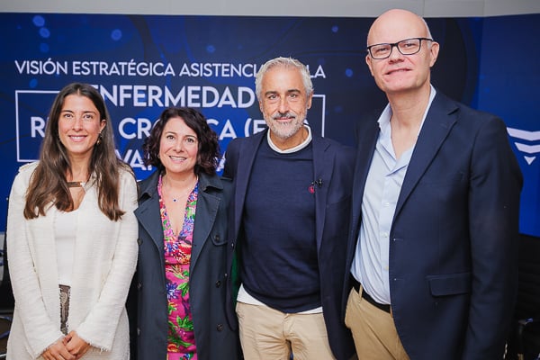 Mónica Pérez, responsable de marketing Nephrocare de Fresenius Medical Care, Lorena Toda, responsable de operaciones de España y Portugal de Fresenius Medical Care, Emilio Sánchez y Luis Vargas.