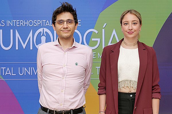 Facultativos Especialistas de la Sección de Neumología del Hospital Universitario del Tajo: Sergio Salgado y Virginia Parra.
