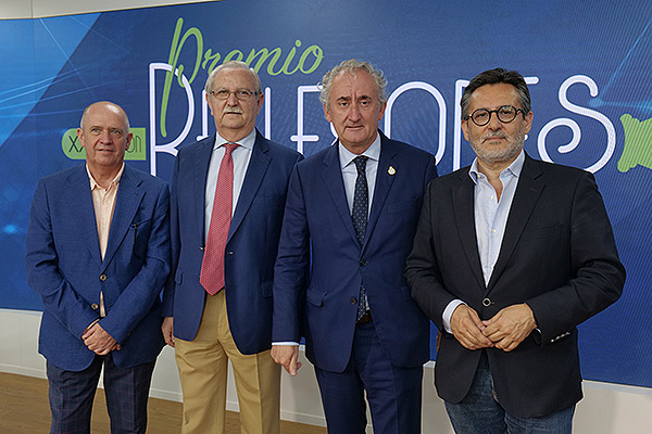 Gabriel del Pozo, secretario general de la Confederación Estatal de Sindicatos Médicos (CESM); Serafín Romero, viceconsejero de la Consejería de Sanidad y Consumo de Andalucía, Tomás Cobo y Julio Mayol, director médico del Hospital Universitario Clínico San Carlos.