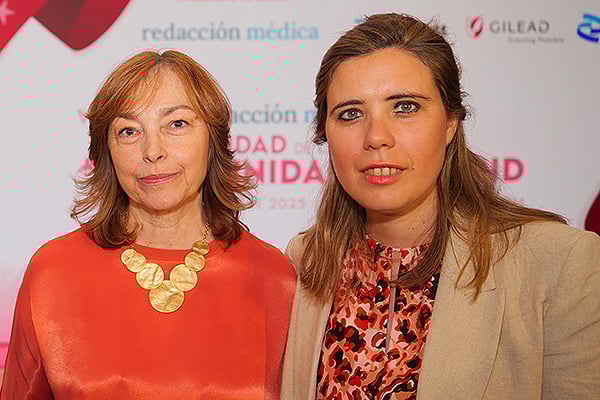 Celia García, directora General de Humanización, Atención y Seguridad del Paciente de la Consejería de Sanidad de la Comunidad de Madrid; y Pilar Jimeno, directora General de Inspección y Ordenación Sanitaria de la Consejería de Sanidad de la Comunidad de Madrid.