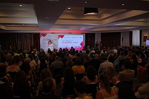 Fátima Matute, consejera de Sanidad de la Comunidad de Madrid, ha sido la encargada de clausurar los V Premios de Redacción Médica a la Sanidad de la Comunidad de Madrid.