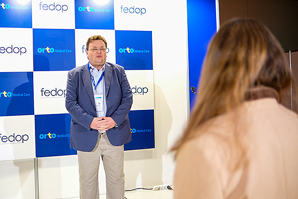 Instante de la entrevista al presidente de Fedop, que ha destacado la gran afluencia en la feria.