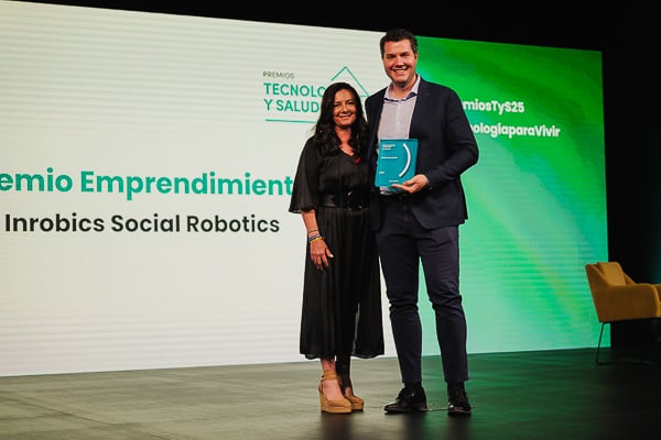 Premio Emprendimiento a Inrobics Social Robotics.