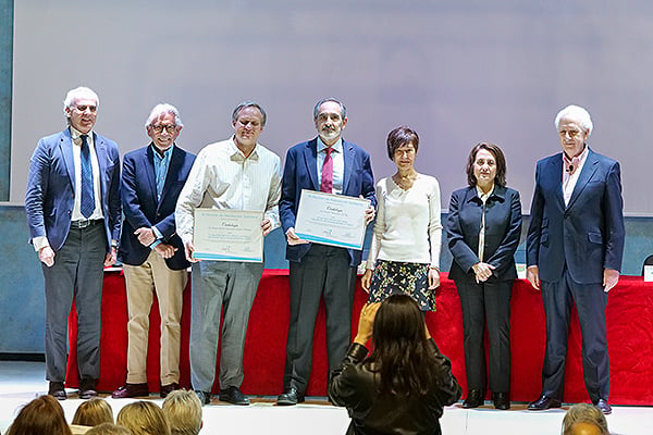 Francisco Fernández, Javier Bermejo (Hospital General Gregorio Marañón) y Esteban López de Sá (Hospital Universitario La Paz) reciben los diplomas de Cardiología.