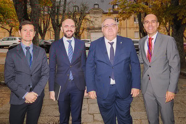 Óscar López, director de Redacción Médica; Álvaro Muñoz Galindo, director general de Calidad e Infraestructuras Sanitarias del Servicio de Salud de Castilla y León (Sacyl);  Alejandro Vázquez, y Ricardo López.