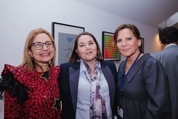 Montserrat Chimeno; Fermina Martín, jefa de Gabinete de la Consejería de Sanidad de Castilla y León; y María Isabel Martiño.