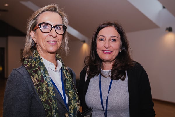 Fernanda López, gerente del Área Sanitaria de Ferrol; y María Jesús Pérez, directora de Enfermería del Área Sanitaria de Lugo Amariña y Monforte.