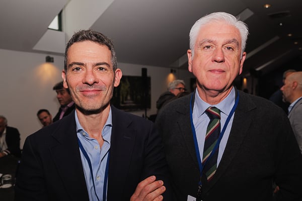 Roberto Blanco Riera, director de la División de Columna vertebral, Biología, Pediatría, Ortopedia y Neurooncología en MBA Surgical Empowerment; y Jesús Pérez, director de Acceso al Mercado de MBA Surgical Empowerment.