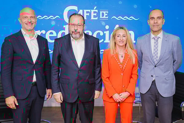 José María Morera, director de Acceso al Mercado de Bayer; César Hernández, Beatriz Perales, directora de Acceso al Mercado y Relaciones Institucionales de Sobi; y Ricardo López.