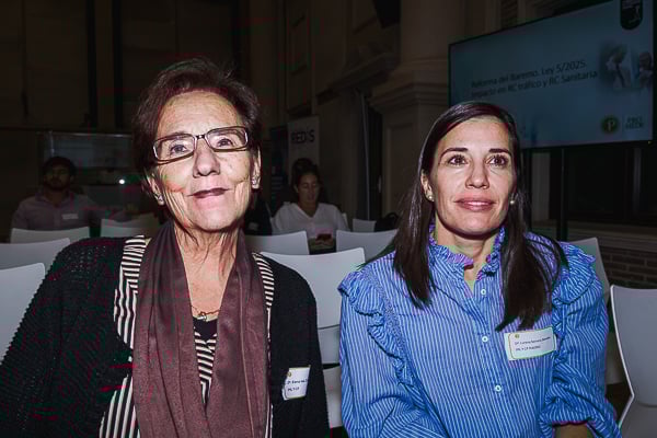 Elena Val, médico forense, Lorena Serrano, médica forense.