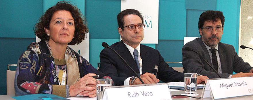  Ruth Vera, Miguel Martín y César A. Rodríguez, durante la presentación a los medios de los contenidos del Congreso.