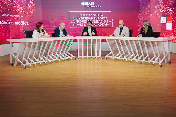 Un momento durante el debate en el plató de Redacción Médica.