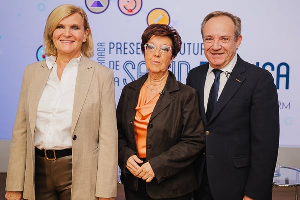 María Neira, Elena Andradas, directora general de Salud Pública de la Consejería de Sanidad de Madrid; y José Javier Castrodeza. 