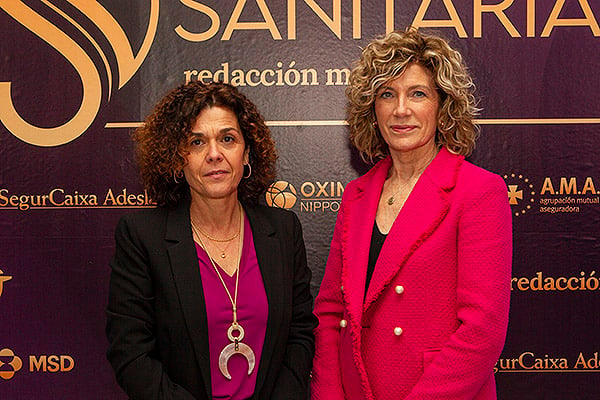 Maite Becerra, responsable de Relaciones Institucionales y Market Access de Lundbeck; y Susana Gómez, directora médica y de Acceso de la compañía. 