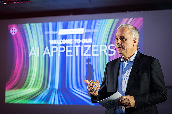 Stefan Oelrich, presidente de la División de Productos Farmacéuticos de Bayer