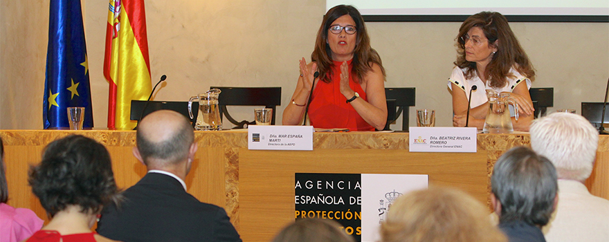 El acto ha tenido lugar en la sede de la Agencia Española de Protección de Datos. 