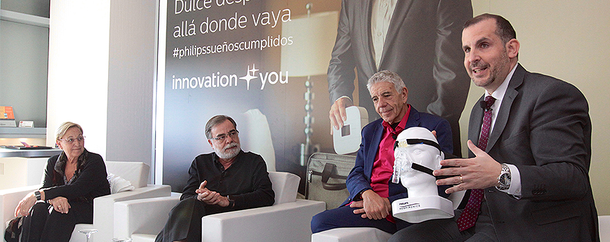 Momento de la presentación de DreamStation Go de Philips con Eduard Estivill