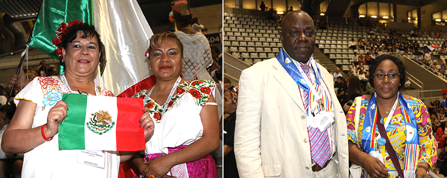Dos representantes de México y dos miembros de la delegación de República Democrática del Congo. 