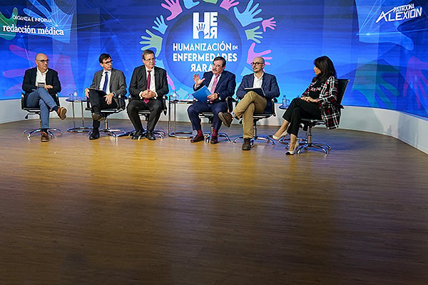 Un instante durante la mesa de debate 