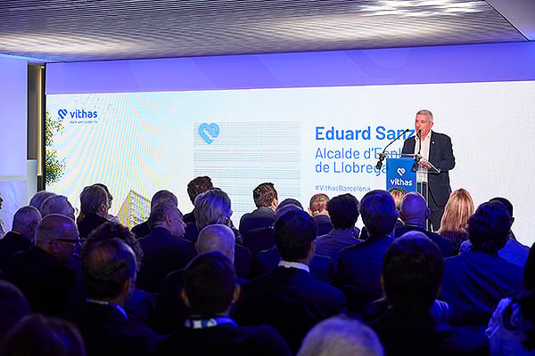 Eduardo Sanz durante la inaguración del nuevo Hospital Vithas en Barcelona.