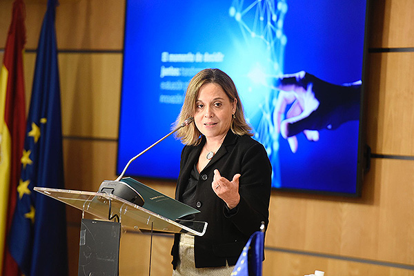 Fina Lladós, presidenta de Farmaindustria.