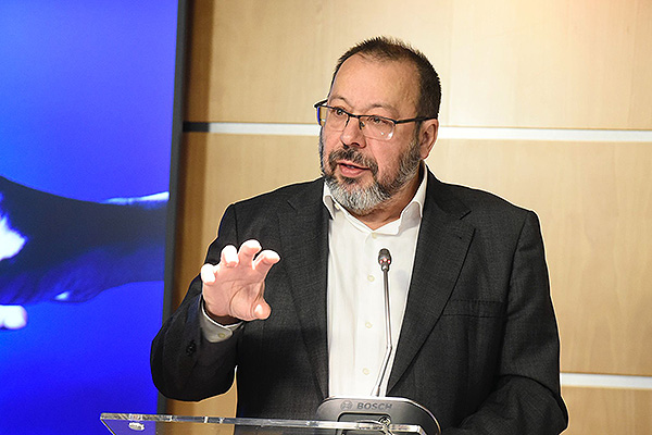 César Hernández, director general de Cartera Común de Servicios del SNS y Farmacia