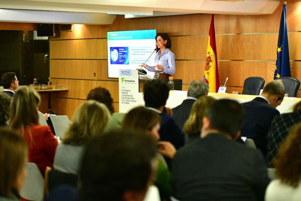 Raquel Martínez, secretaria general del Consejo General de Farmacéuticos.