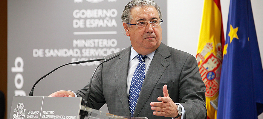  Juan Ignacio Zoido, minsitro del Interior, en la rueda de prensa en el Ministerio de Sanidad para anunciar la nueva medida.