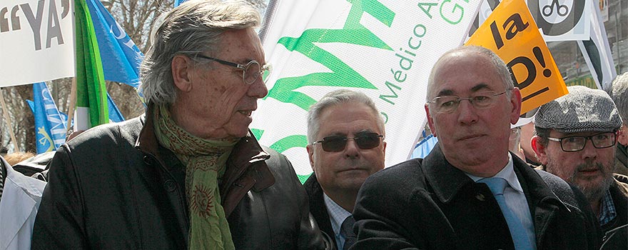 Patricio Martínez,presidente del honor del CESM, Fernando Carballo, presidente de Facme y Francisco Miralles, secretario general del CESM.