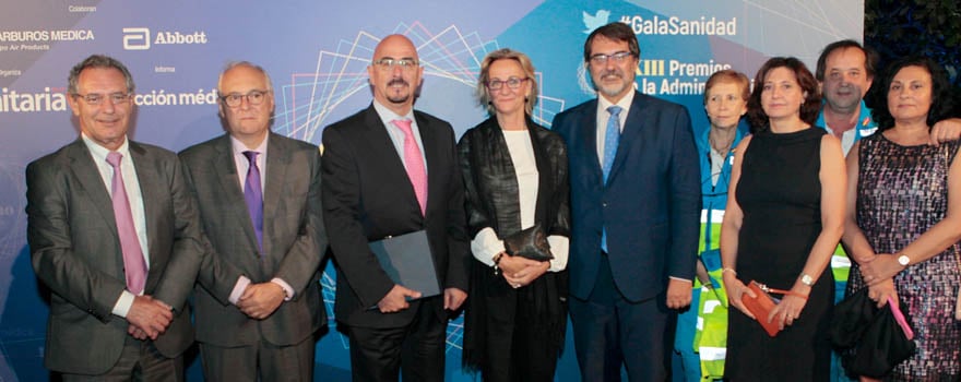 Miguel Ángel Andrés Molinero, gerente del Hospital de Getafe; Manuel de la Puente, gerente del Hospital de La Fuenfría; César Pascual, director general de Coordinación de Asistencia Sanitaria de la Consejería de Sanidad de Madrid; Lourdes Martínez, directora gerente de Cuidados de la Consejería de Sanidad de la Comunidad de Madrid; Fernando Jou Rivera, gerente del Hospital Virgen de la Poveda; Concha Gómez, directora médica del Summa; María José Calvo, jefa de unidad de la Subdirección General de Farmacia y Productos Sanitarios de la Consejería de Sanidad de Madrid; Pablo Busca, director gerente del Summa; Nuria Fernández de Cano, subdirectora general de Continuidad Asistencial de la Consejería de Sanidad de la Comunidad de Madrid.