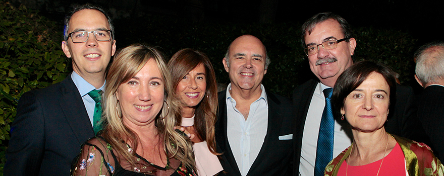 Alberto Bermejo, socio de Magnum capital; Montse Cañadas, jefa de Admisiones de ITA; Montse Sánchez, directora de ITA, Francisco Ferre, jefe de servicios de Psiquiatría del Gregorio Marañón; Manuel Molina, viceconsejero de Sanidad de la Comunidad de Madrid, y Mercedes Galán, directora de FITA.