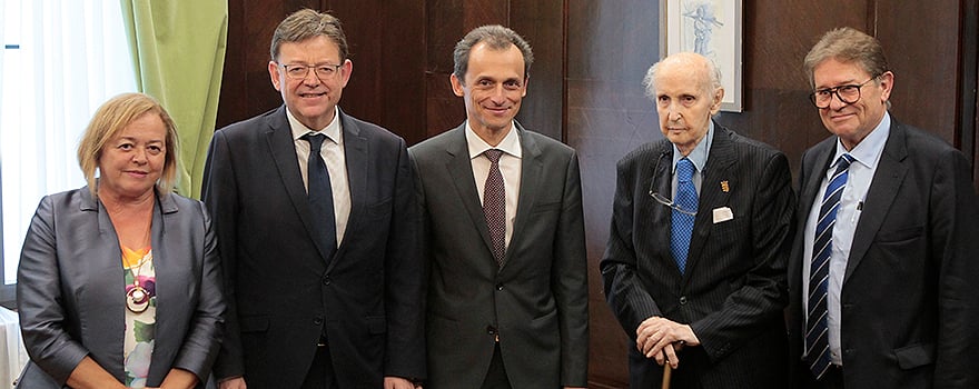 Rosa Menéndez, presidenta del Consejo Superior de Investigaciones Científicas; Ximo Puig, presidente de la Comunidad Valenciana; Pedro Duque, ministro de Ciencia; Santiago Grisolía, presidente fundador de los Premios Rey Jaime I y Javi Quezada, presidente ejecutivo de los Premios Rey Jaime I.