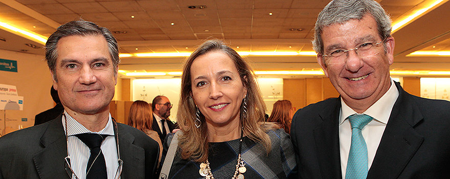 Juan Sanabria, presidente de Phillips, María Vila y Pablo de Paula.