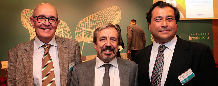 Juan Carlos Aguilera, de Ferring; Javier López Iglesias, de Somos Pacientes, y Eduardo García Toledano, de la World Rare Disease Foundation.
