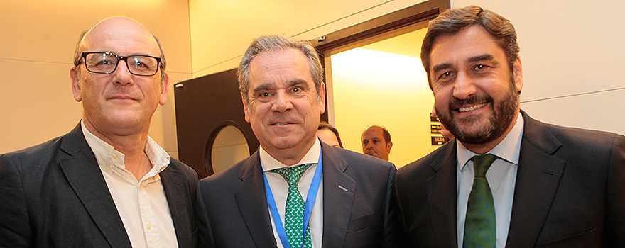 Andoni Agirretxea; Jesús Aguilar; y José Ignacio Echániz. 