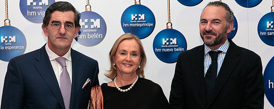 Juan Abarca Cidón; Margarita Alfonsel, secretaria general de la Federación Española de Tecnología Sanitaria y Julián Zabala, consejero delegado de Planner Media. 