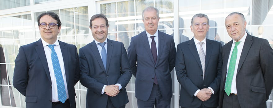 José María Vergeles; Fernando Prados, viceconsejero de Sanidad de la Comunidad de Madrid; Luis Mayero, presidente del IDIS; Sebastián Celaya, y José María Pino. 