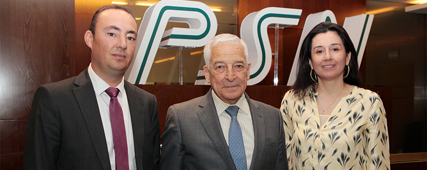 David San Cristóbal, director de Comunicación de PSN; Miguel Carrero y Cristina García,directora general de PSN.