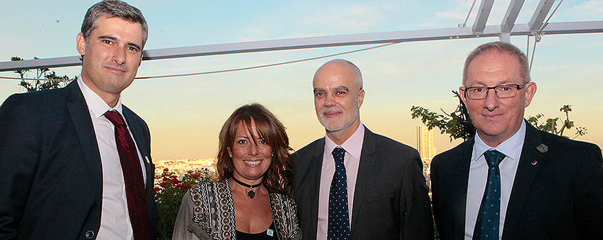 Miqel Lope, director de Operaciones y Supply Chain de Carburos Metálicos; Marta Rodríguez, directora de Marketing y Desarrolo de Negocio de Carburos Metálicos; Miguel Ángel Martínez y José Antonio Pérez, de Vitalox Industrial. 