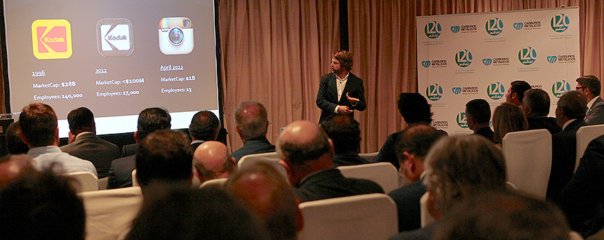 El evento ha tenido lugar en el Club Financiero Génova en Madrid. 