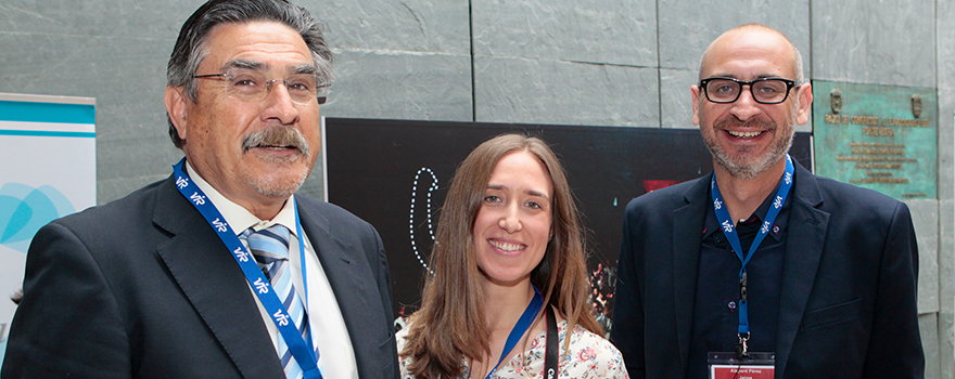 Llisterri junto a María Vargas, resposable de Comunicación de Semergen y Jaime Alapont, coordinador de Pacientes Semergen.