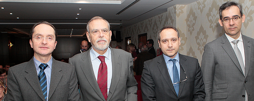 Juan Martínez, director general de Salud Pública; José Ramón Menéndez Aquino, director general de Gestión Económica, Financiera e Infraestructuras Sanitarias; José Antonio Martínez, director general de Sistemas de Información Sanitaria y Javier Fernández Abad, secretario general técnico.