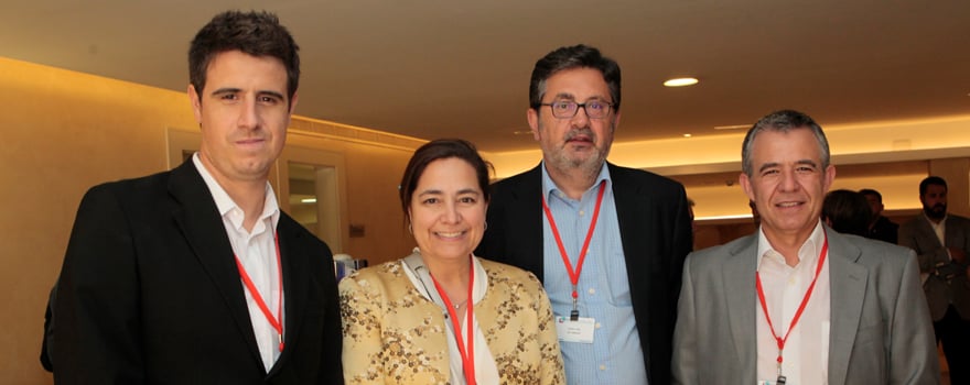 Emilio Navarro, subdirector del Centro de Información y Atención al Usuario del Gobierno de La Rioja; Belén Soto y Félix Yéboles, de GE Healthcare; y Pablo Ruiz, director de Gestión de FHC