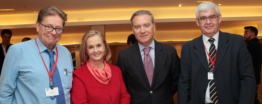 Javier Quesada, Margarita Alfonsel, Julio de la Rosa y Justo Herrera  director general de RRHH y Económicos de la consejería de Sanidad Universal de la Comunidad Valenciana.